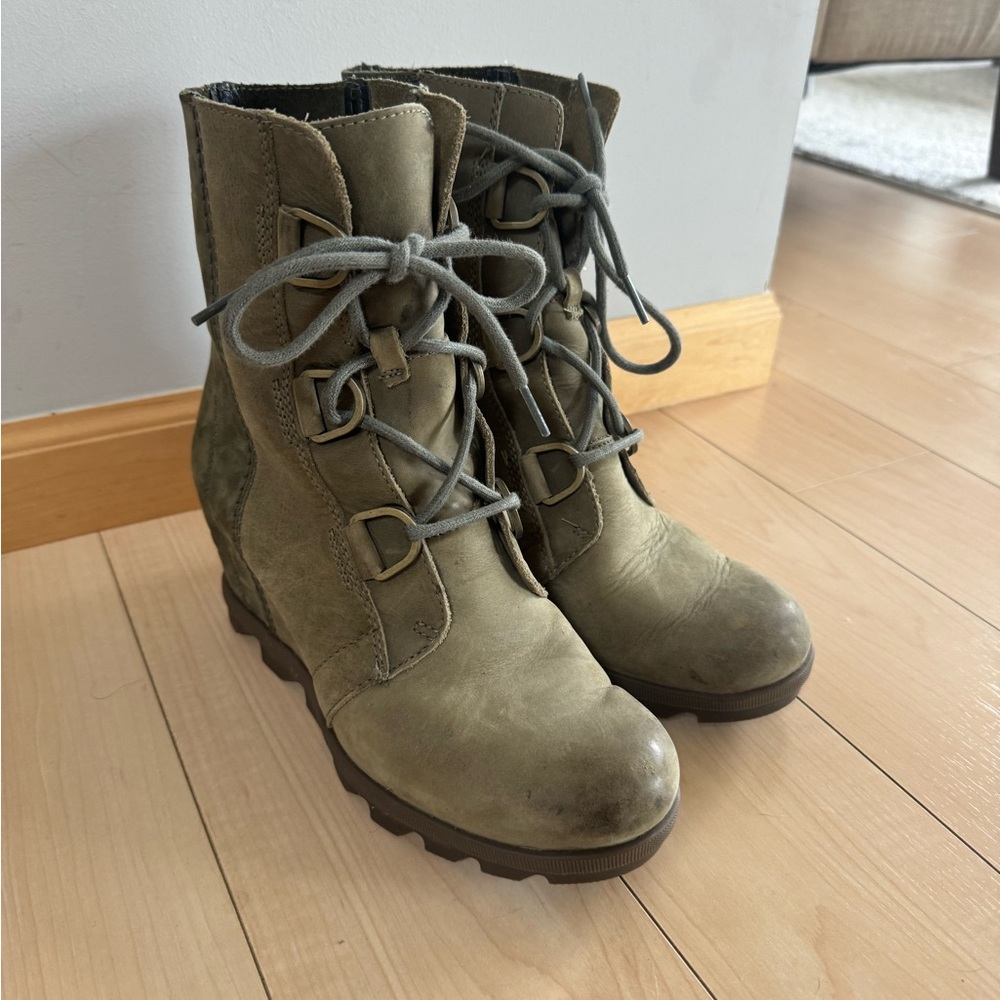 Sorel Joan of Arctic Wedge III Size 8.5